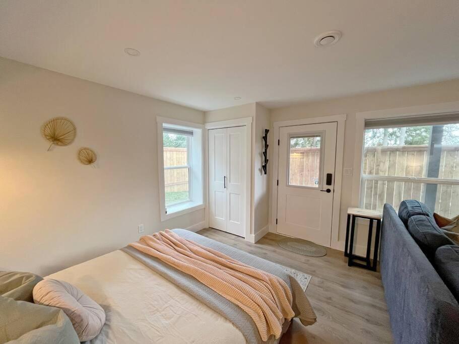 Modern Studio With Soft Tub And Mountain Views - Ratcliffe Guest Suite Дункан Экстерьер фото
